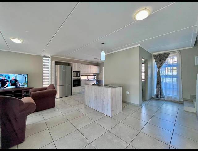 3 BEDROOM TOWNHOUSE FOR SALE IN AMBERFIELD